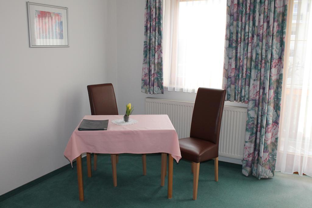 Hotel Garni Vogelsang Bad Fussing Room photo